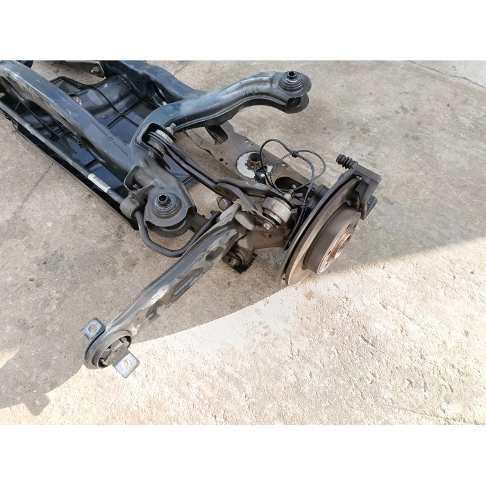 2463504101 PONTE ASSALE POSTERIORE POST MERCEDES CLASSE A W176 1.5 DIESEL (2012\2015) 2464101