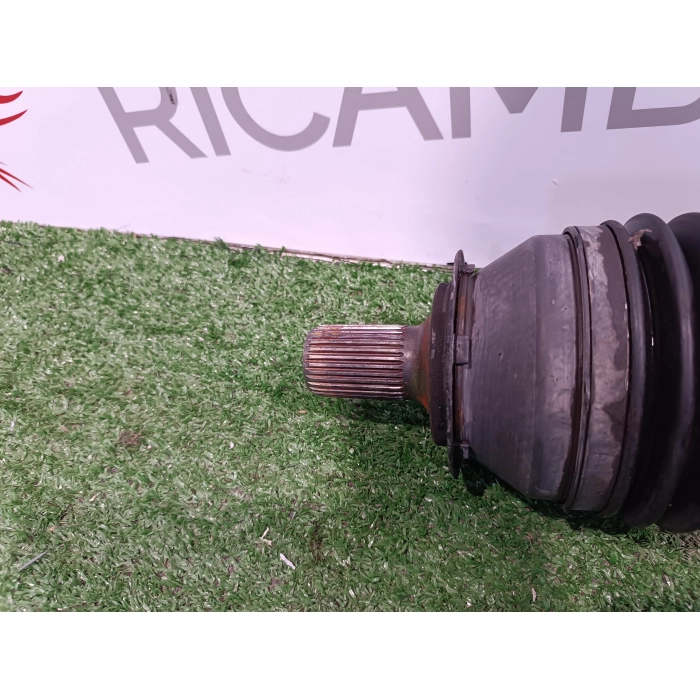 A2463309100 SEMIASSE SEMIALBERO ANTERIORE DESTRO MERCEDES CLASSE A W176 1.5 CDI (2012\2015)