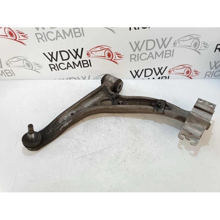 BRACCIO OSCILLANTE ANTERIORE SINISTRO MERCEDES CLASSE A W176 1.5 CDI (2012\2015)