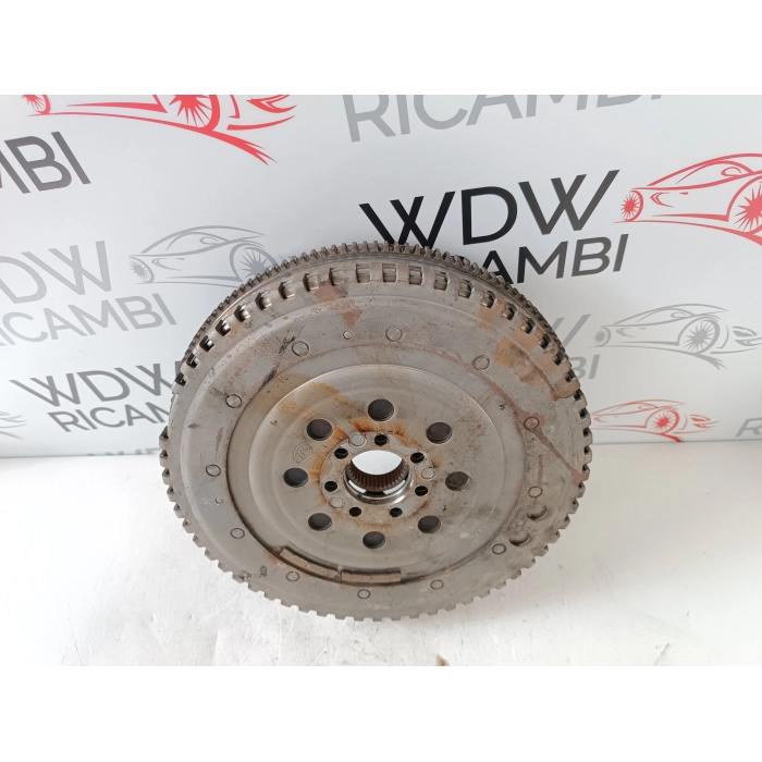 A6070301105 VOLANO MOTORE CAMBIO AUTOMATICO MERCEDES CLASSE A W176 1.5 CDI (2012\2015)