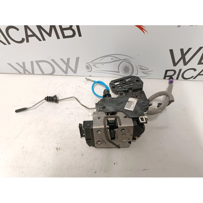 A1667200135 SERRATURA CHIUSURA PORTA ANTERIORE SINISTRO MERCEDES CLASSE A W176 SINISTRA