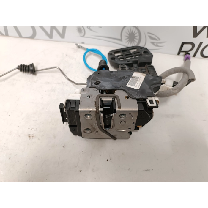 A1667200135 SERRATURA CHIUSURA PORTA ANTERIORE SINISTRO MERCEDES CLASSE A W176 SINISTRA