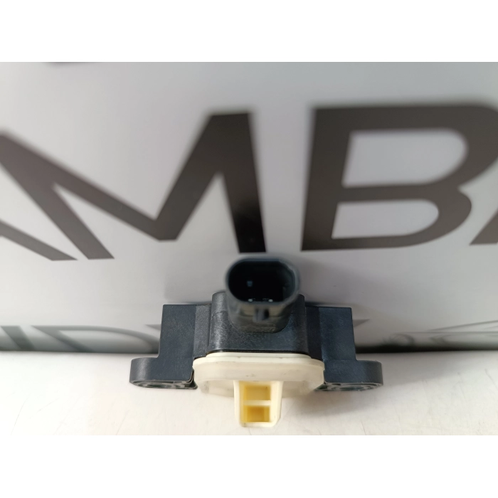 A1668210351 SENSORE AIRBAG PORTA ANTERIORE DESTRO \ SINISTRO MERCEDES CLASSE A W176 (2012\2015)