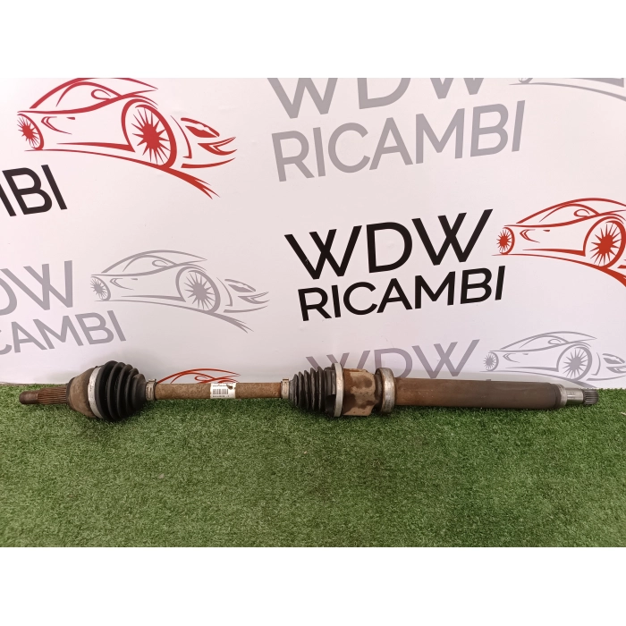 8V51-3B436 SEMIASSE SEMIALBERO ANTERIORE DESTRO FORD FIESTA 6° 1.5 TDCI (2013\2017)