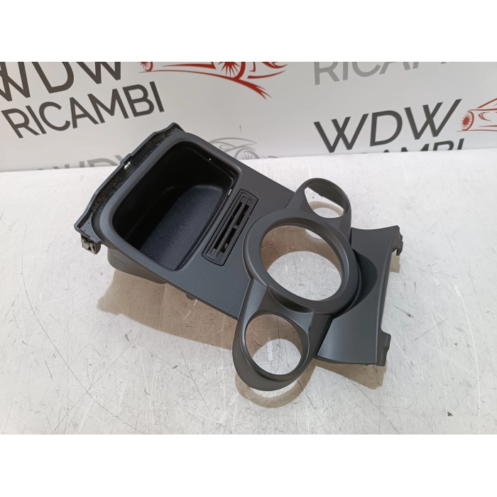 C1BB-18D422-CBW MASCHERINA CRUSCOTTO CENTRALE FORD FIESTA 6° 1.5 TDCI (2013\2017)