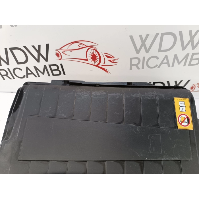 A2465410005 CARTER RIVESTIMENTO SUPERIORE BATTERIA MERCEDES CLASSE A W176 1.5 CDI (2012\2015)