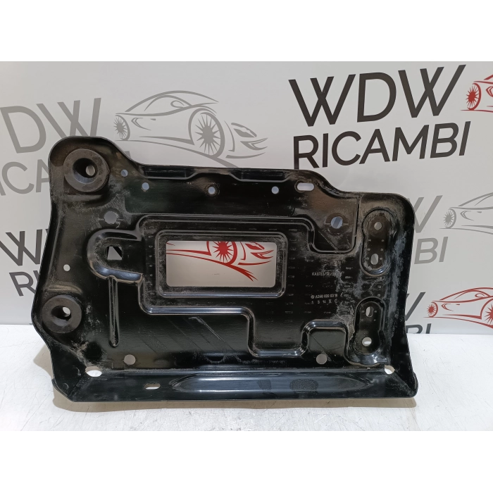 A2466200018 STAFFA SUPPORTO BATTERIA MERCEDES CLASSE A W176 1.5 CDI (2012\2015)