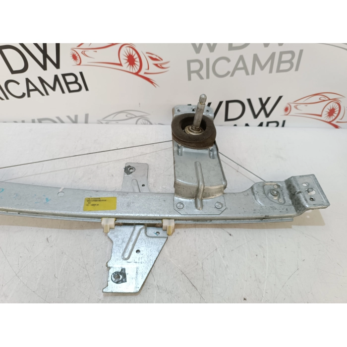 9650768180 ALZAVETRO MANUALE POSTERIORE SINISTRO PEUGEOT 207 1.6 HDI (2006\2015)