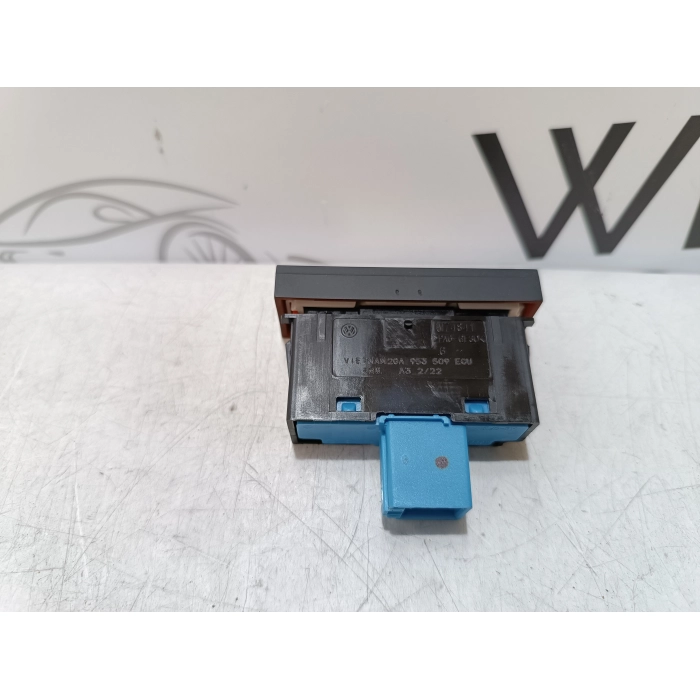 2GA953509 PULSANTE COMANDO LUCE DI EMERGENZA 4 FRECCE VW T-ROC 2.0 TDI (DAL 2021 IN POI >)