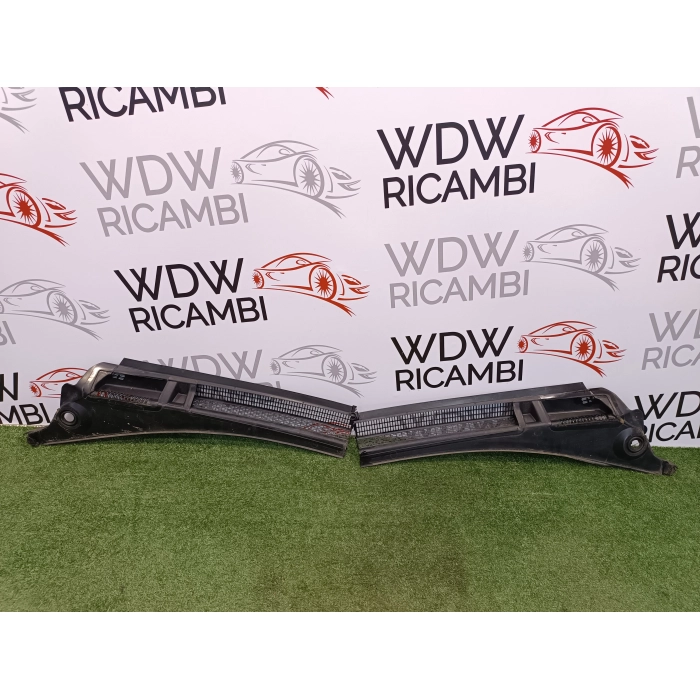 9803902277 GRIGLIA PARABREZZA TERGICRISTALLO ANTERIORE CITROEN DS5 2.0 HDI (2011\2015) 9803902177