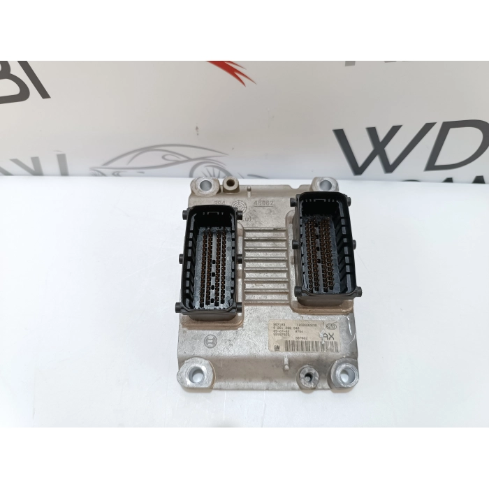 55557933 CENTRALINA MOTORE INIEZIONE OPEL CORSA D 1.2 (2006\2010) 0261208940