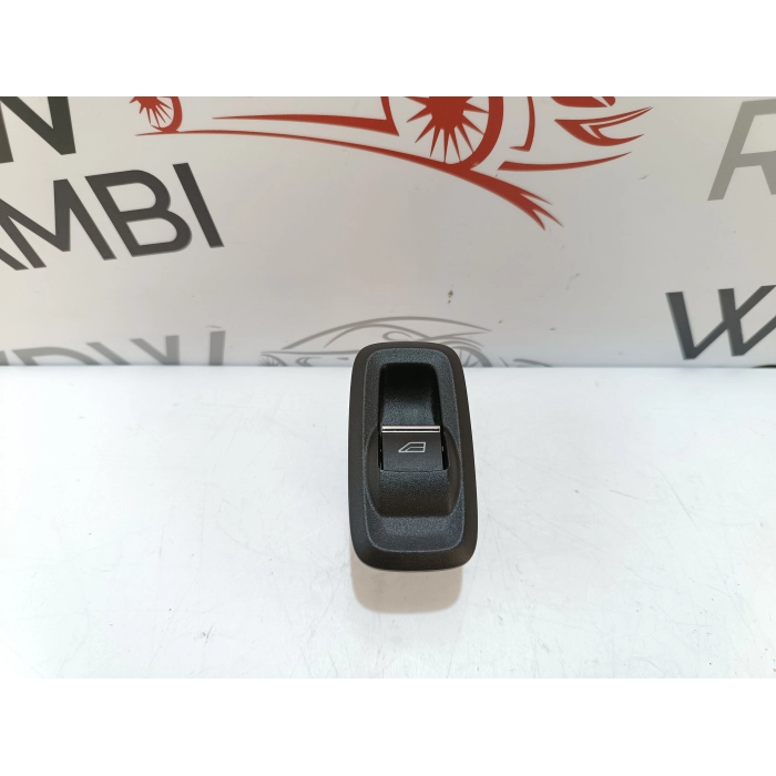 EN15-14529-BA PULSANTE ALZAVETRO POSTERIORE DESTRO FORD ECOSPORT 2° 1.0 (2012\2016)