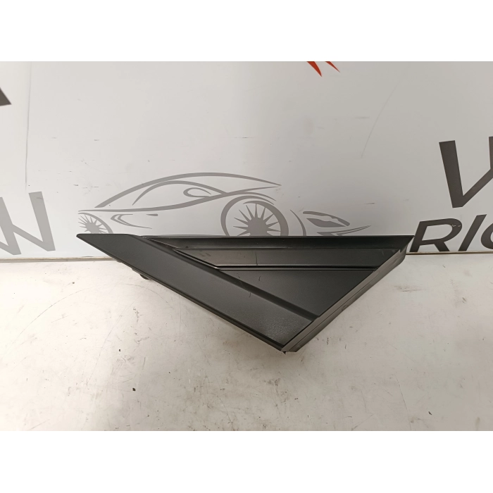 9811661880G TRIANGOLO PARAFANGO MODANATURA SINISTRO SX PEUGEOT 5008 2020-2023 PORTA