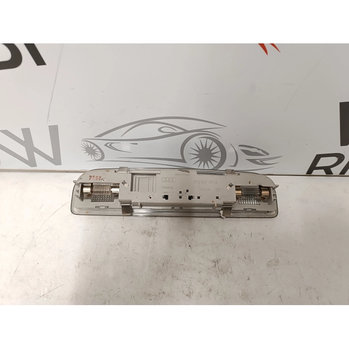 8P094711A PLAFONIERA LUCE INTERNA POSTERIORE AUDI A3 8P 2.0 TDI 2003\2007