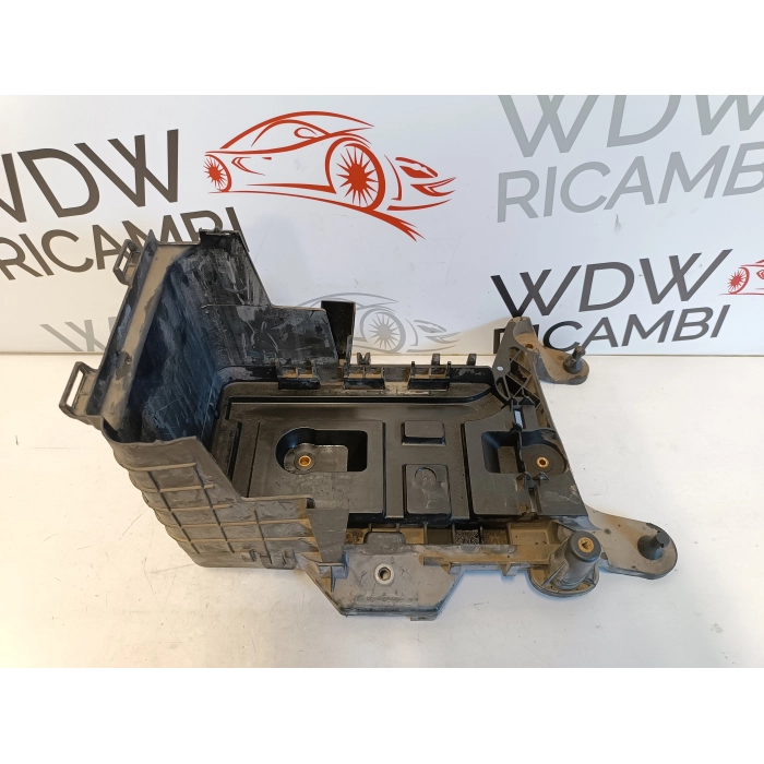 1K0915333C ALLOGGIO SUPPORTO PORTA BATTERIA AUDI A3 8P 2.0 TDI 2003\2007
