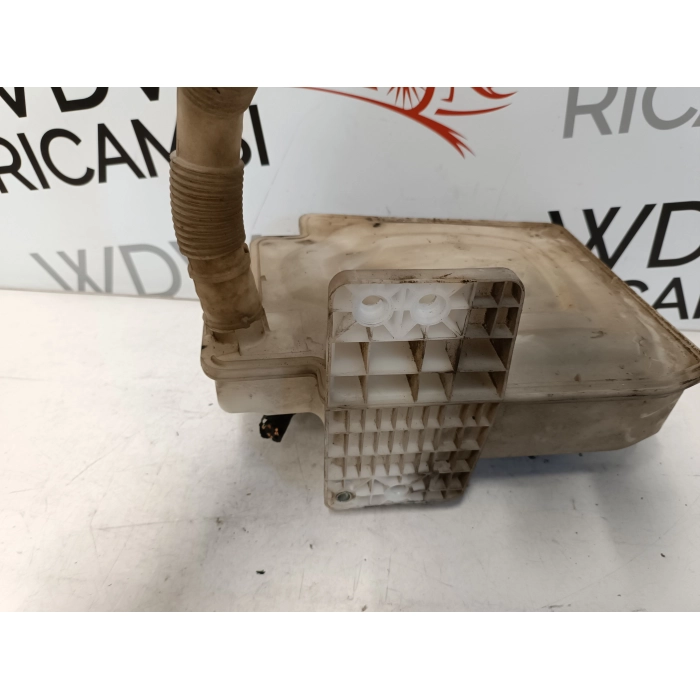 1K0955453Q SERBATOIO TERGICRISTALLO ACQUA AUDI A3 8P 2.0 TDI 2003\2007