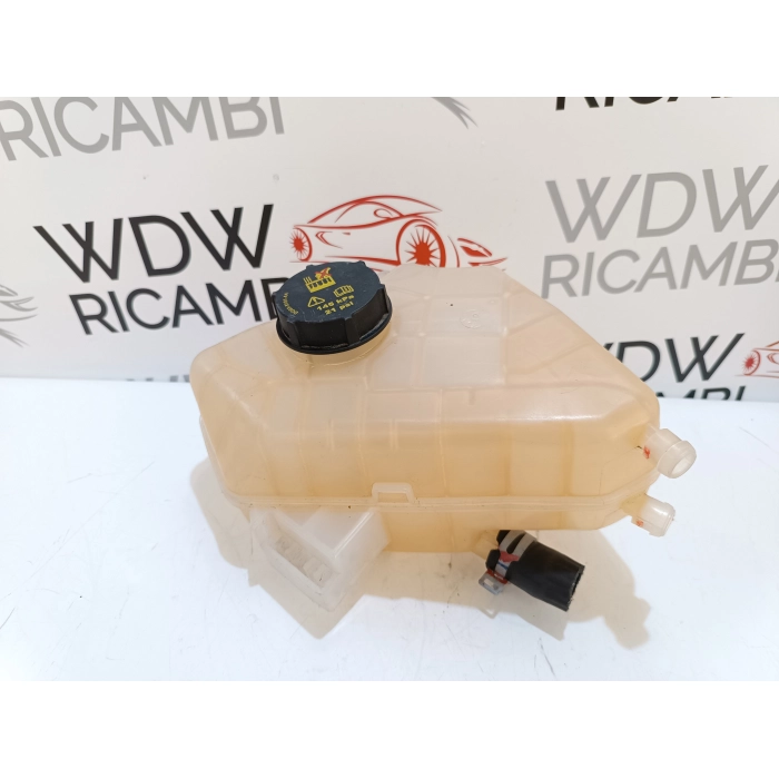 8V21-8K218-AB VASCHETTA CONTENITORE ACQUA FORD ECOSPORT 2° 1.0 (2012\2016)