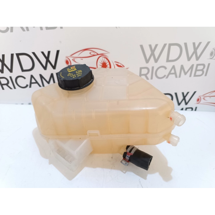 8V21-8K218-AB VASCHETTA CONTENITORE ACQUA FORD ECOSPORT 2° 1.0 (2012\2016)