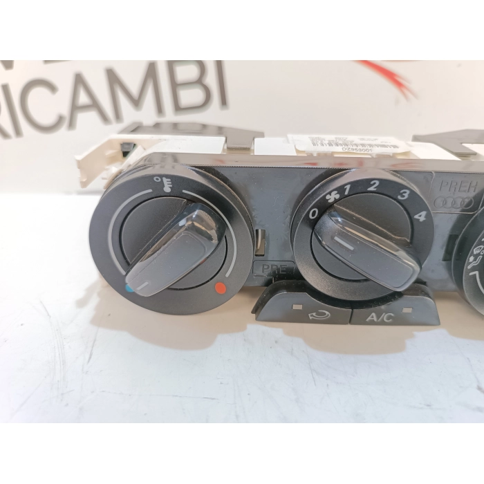 8XA820045 CENTRALINA GRUPPO COMANDI CLIMA A\C AUDI A1 1.4 TDI S LINE (2015\2018)