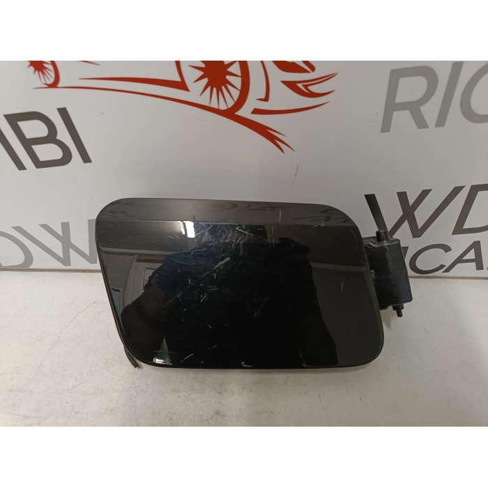 81A809906 CASSETTO TAPPO CARBURANTE SPORTELLINO SERBATOIO AUDI Q2 81A809857