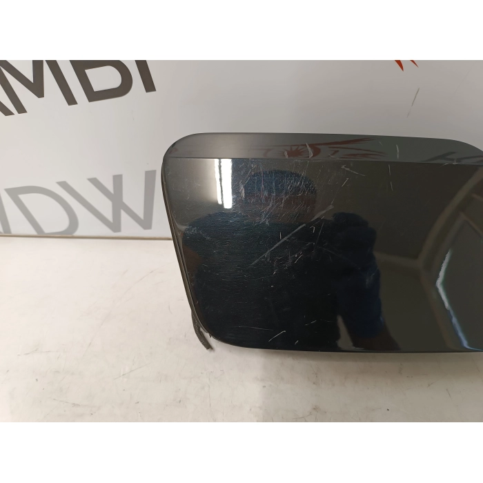 81A809906 CASSETTO TAPPO CARBURANTE SPORTELLINO SERBATOIO AUDI Q2 81A809857