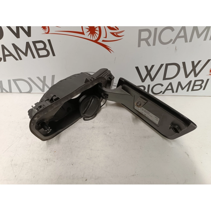 81A809906 CASSETTO TAPPO CARBURANTE SPORTELLINO SERBATOIO AUDI Q2 81A809857