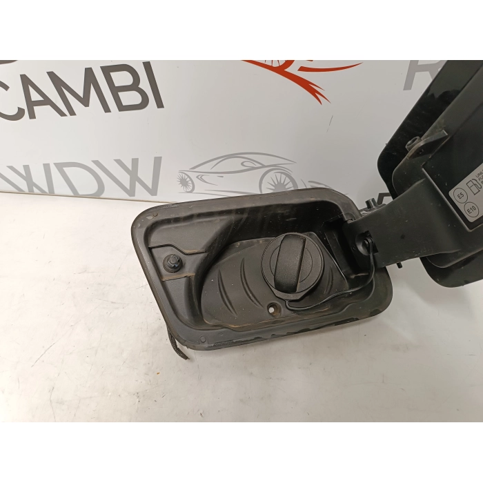 81A809906 CASSETTO TAPPO CARBURANTE SPORTELLINO SERBATOIO AUDI Q2 81A809857