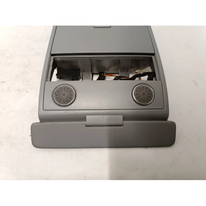 7L6868143A - 7L0868403 LUCE ABITACOLO TETTO INTERNA VW TOUAREG 3.0 TDI V6 (2002\2007)