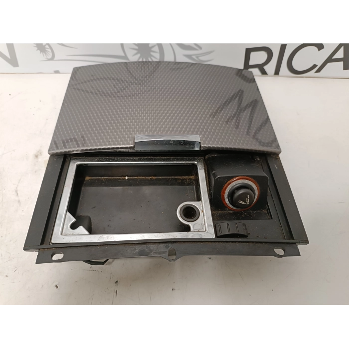 7L6857961B CASSETTO VANO PORTAOGGETTI CENTRALE VW TOUAREG (2002\2007)