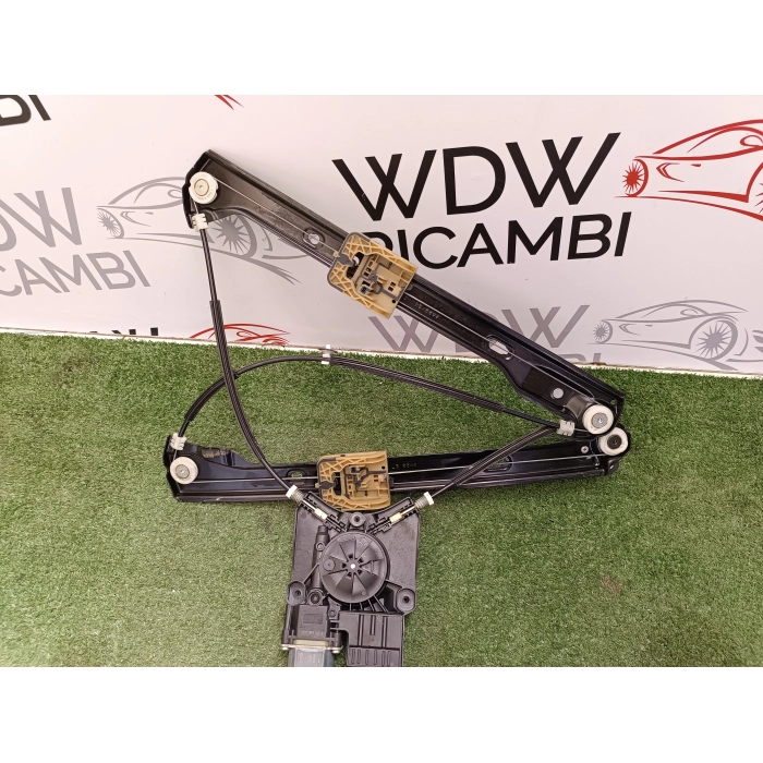 2Q1959405E ALZAVETRO MOTORINO ANTERIORE SINISTRO VW POLO (AW1 \ F) DAL 2017 IN POI >