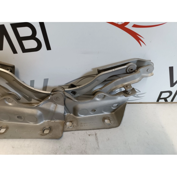 A1698800328 - A1698800428 2 CERNIERE COFANO ANTERIORE MERCEDES CLASSE B W245 CERNIERA