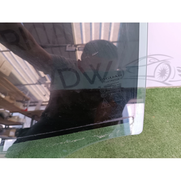 VETRO CRISTALLO SCENDENTE POSTERIORE SINISTRO POST SX JAGUAR XE X760 2015\2019