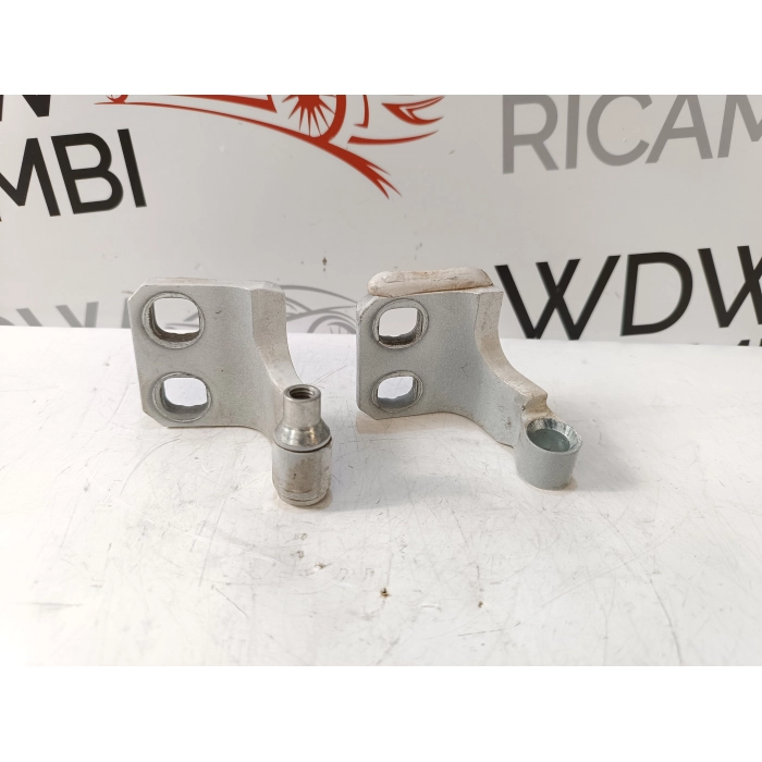 COPPIA CERNIERE CERNIERA PORTA ANTERIORE SINISTRA JEEP RENEGADE 2018\2024