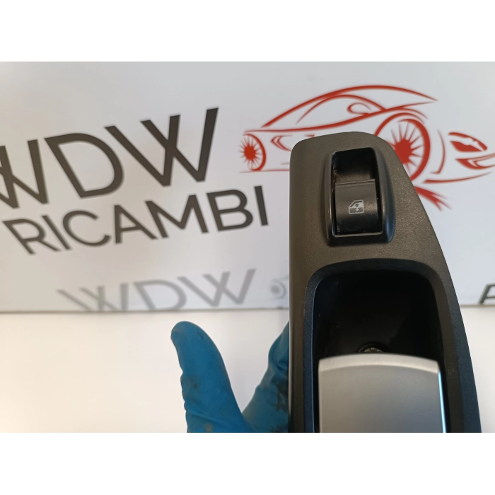 MANIGLIA INTERNA CON PULSANTE POSTERIORE DESTRO FIAT IDEA - LANCIA MUSA