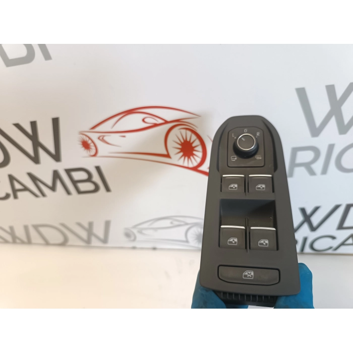 5G0959857E - 5H0867255 PULSANTE ALZAVETRO ANTERIORE SINISTRO VW GOLF 8 8.5 2020-2025