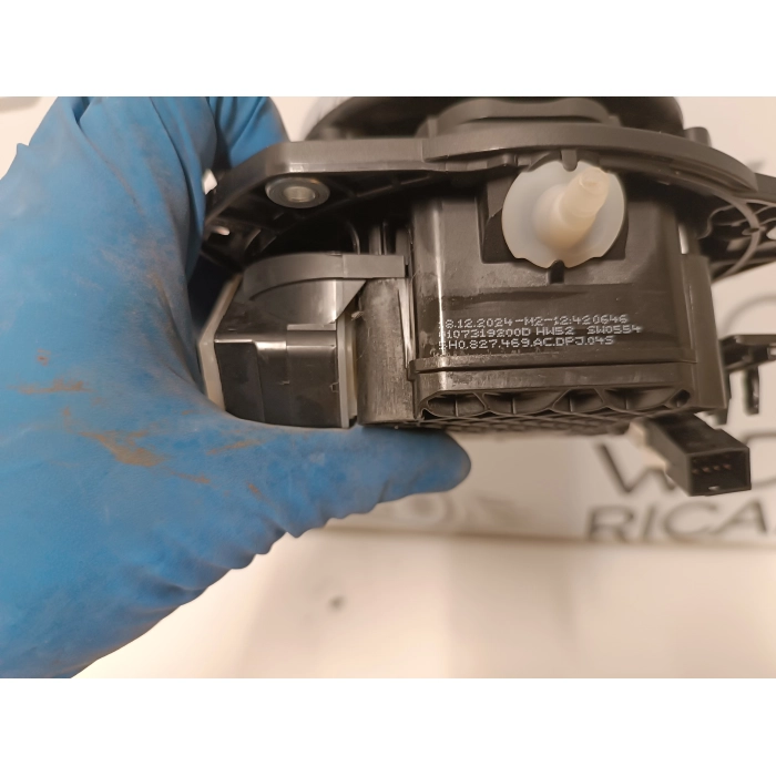 5H0827469 MANIGLIA TELECAMERA ESTERNA PORTELLONE VW GOLF 8 8.5 2020-2025