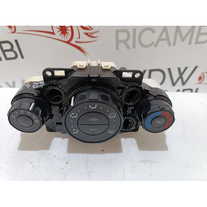 8A6119980AE CENTRALINA GRUPPO COMANDI CLIMA A\C FORD FIESTA 6° 2013\2017 8A61-19980-AE