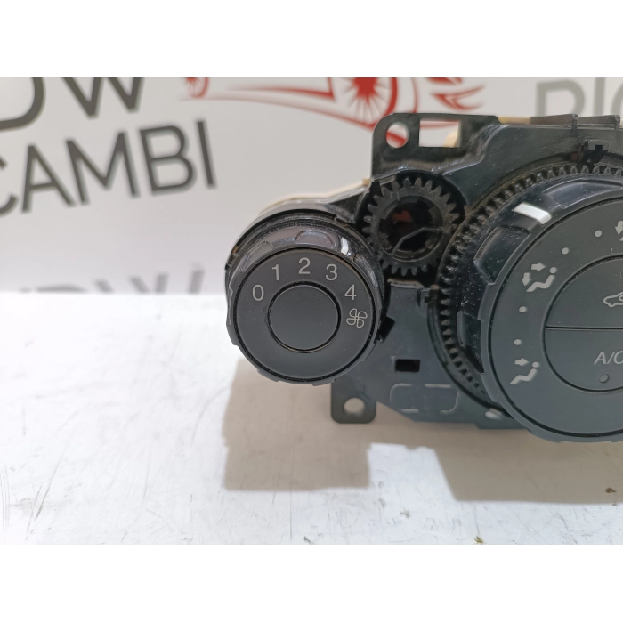 8A6119980AE CENTRALINA GRUPPO COMANDI CLIMA A\C FORD FIESTA 6° 2013\2017 8A61-19980-AE