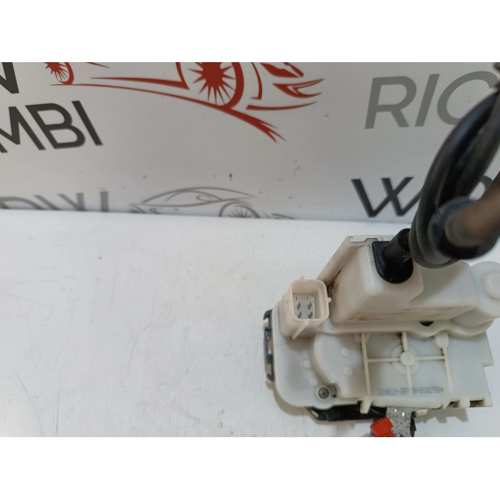 51827594 SERRATURA CHIUSURA PORTA ANTERIORE DESTRO FIAT 500 (DAL 2007 IN POI >)